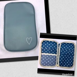 Webster’s Page Slate Blue Folio Color Crush